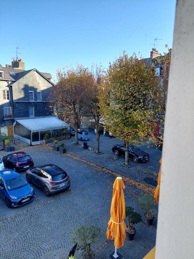 Un Brin De Fantaisie Dans Le Centre De Honfleur Exterior foto